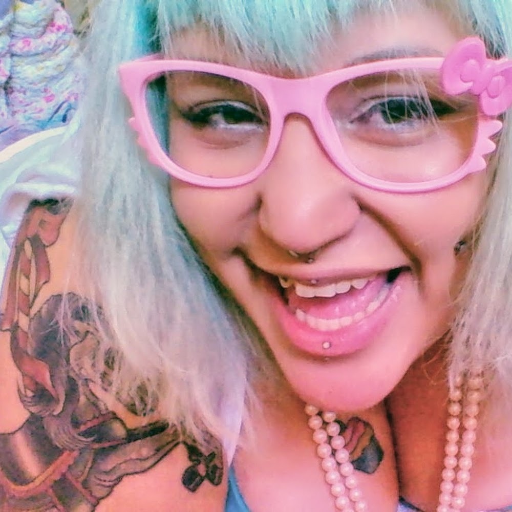 Meet your Posher, Flower